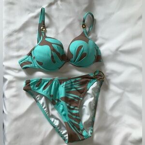 Tara Grinna - Bikini 👙